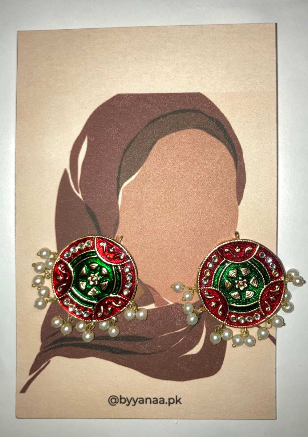 Red and Green studs with Bindiya